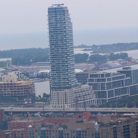 Apartment/2Bedrooms/2 Full Bathrooms/Free Parking Toronto Bagian luar foto