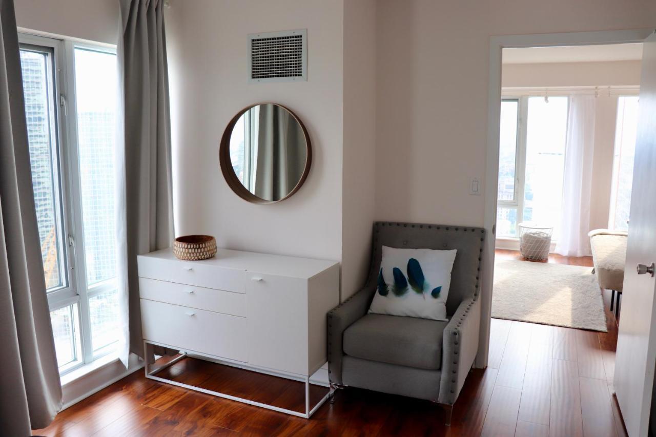 Apartment/2Bedrooms/2 Full Bathrooms/Free Parking Toronto Bagian luar foto