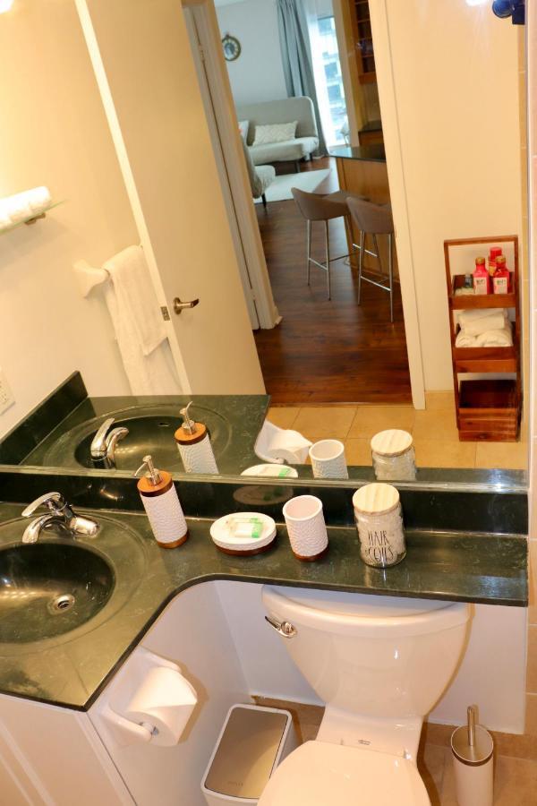 Apartment/2Bedrooms/2 Full Bathrooms/Free Parking Toronto Bagian luar foto